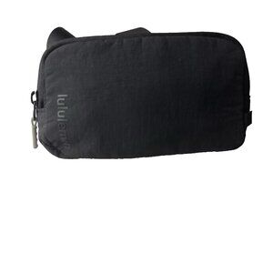 Lululemon Everywhere Belt Bag MINI Black Waist Fanny Pack Crossbody Bag